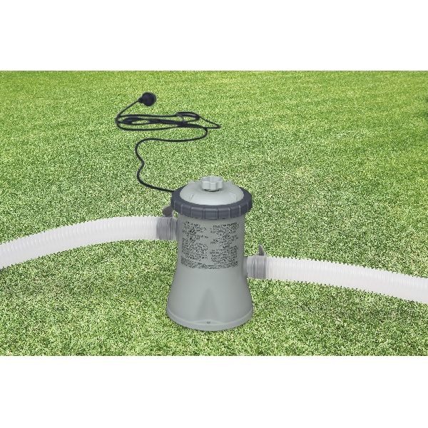 Intex 28602GS Krystal Clear Filterpomp 1250L 12V , gebruikt model Intex 28602GS Krystal Clear Filterpomp 1250L 12V , gebruikt model