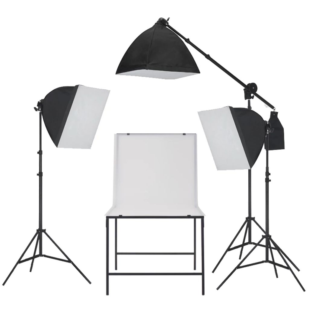 Fotostudioset met softbox lampen en opnametafel Fotostudioset met softbox lampen en opnametafel